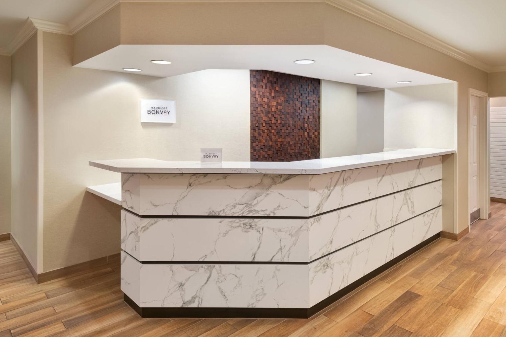 Residence Inn By Marriott Стейт Колидж Екстериор снимка